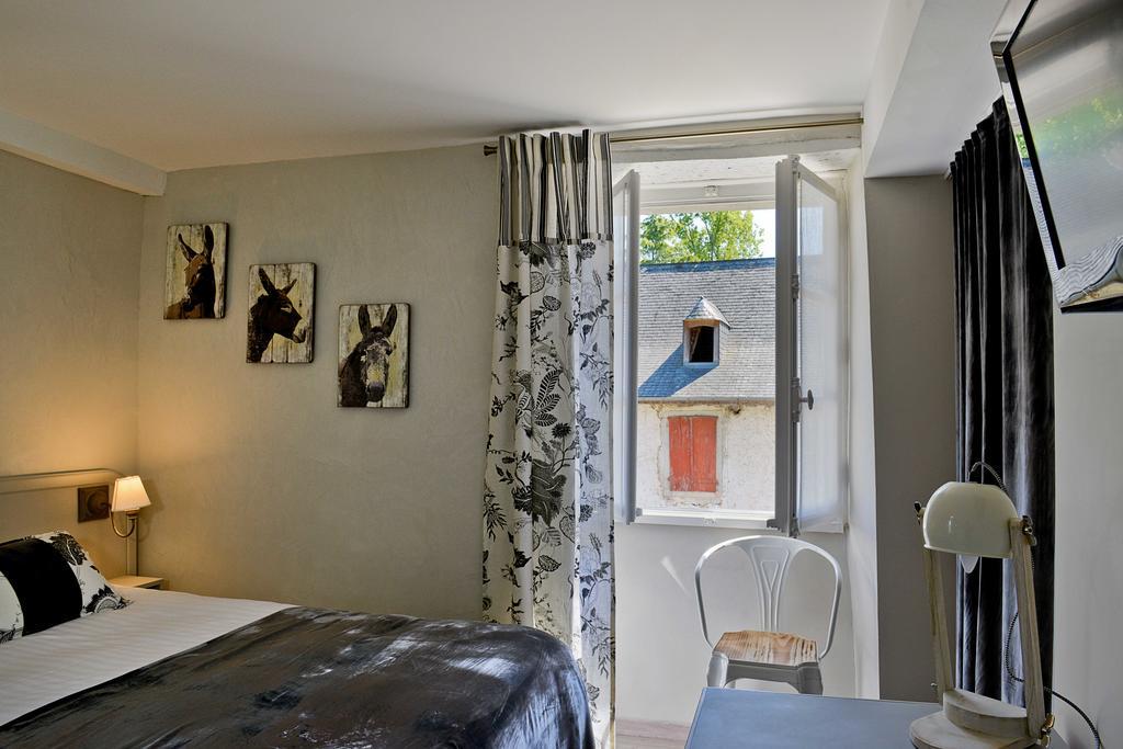 Hotel Les Bains De Secours Sevignacq-Meyracq Экстерьер фото