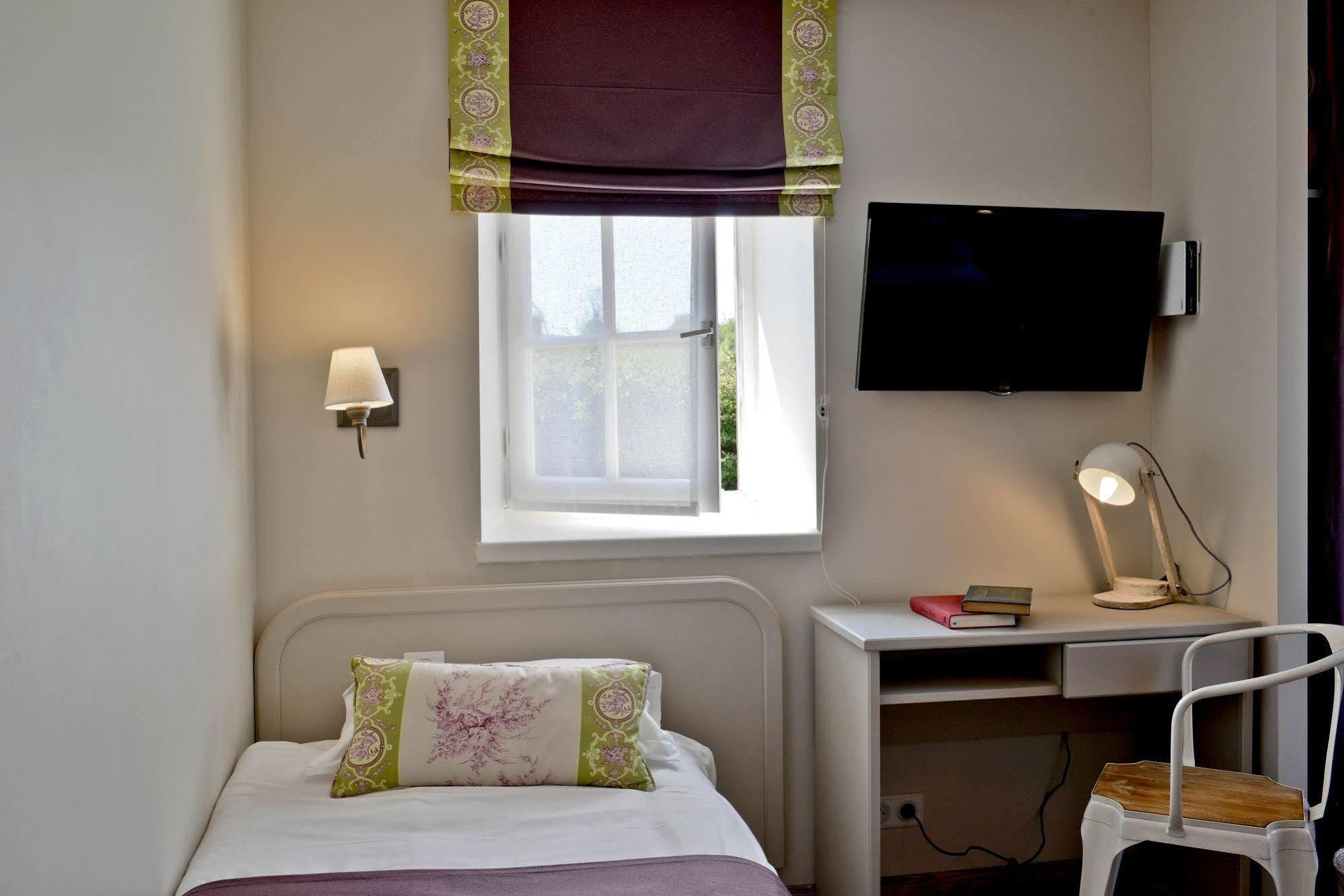 Hotel Les Bains De Secours Sevignacq-Meyracq Экстерьер фото